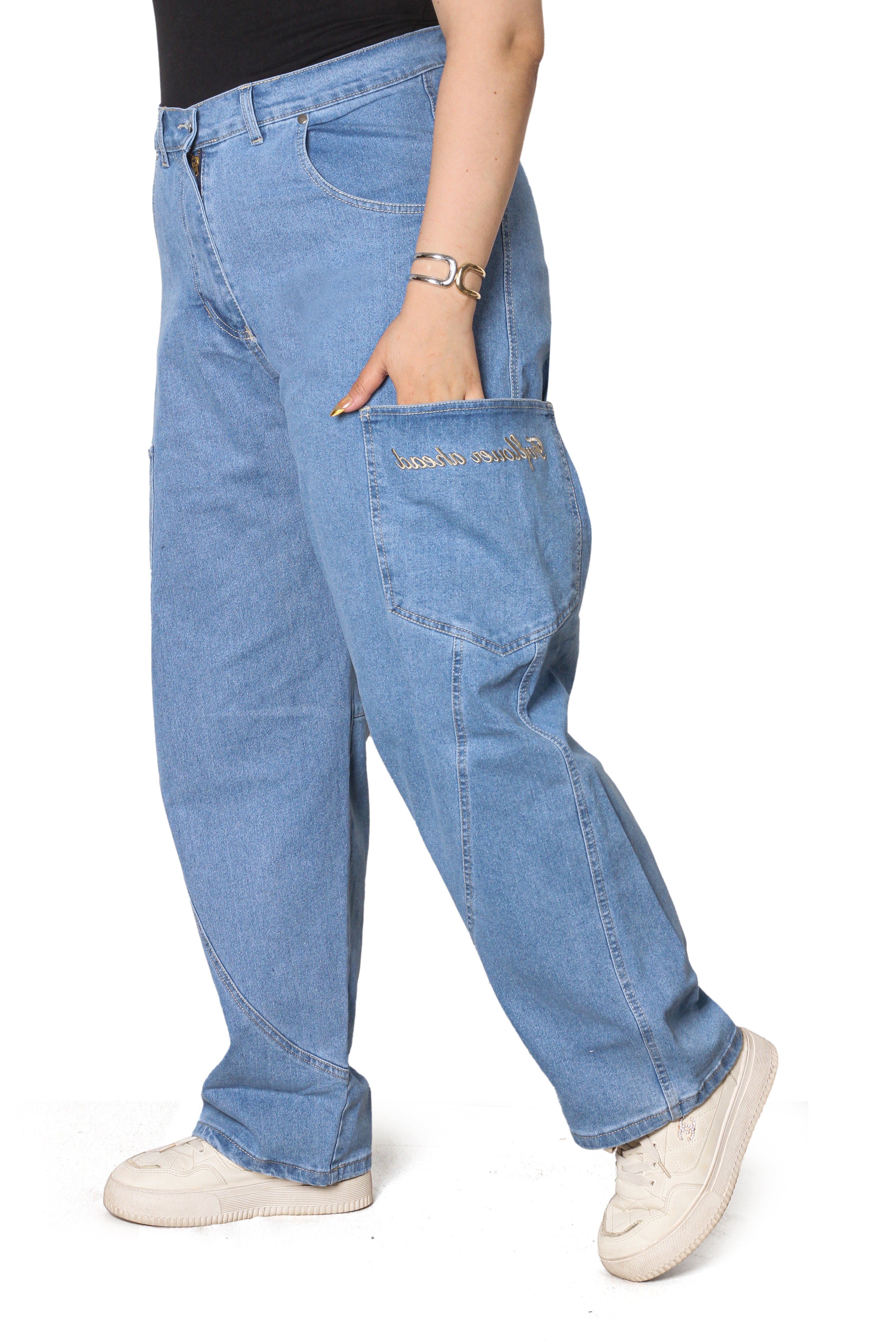 Urban Edge Cargo Jeans – Light Wash Blue